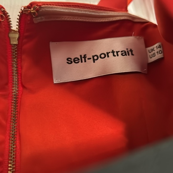 Self-Portrait
Self-Portrait Orange Crepe Off-Shoulder - Picture 6 of 8